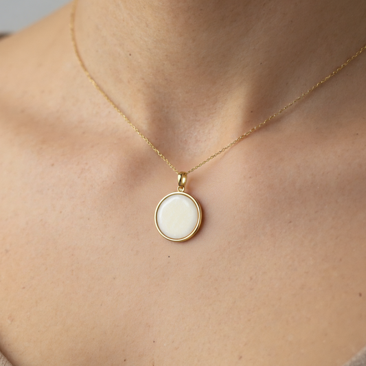 Dije Maia 15mm Oro 18k