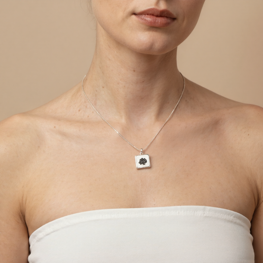 Dije Amaltea 15mm Plata 925