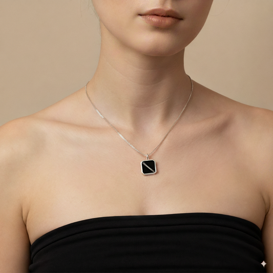 Dije Amaltea 15mm Plata 925