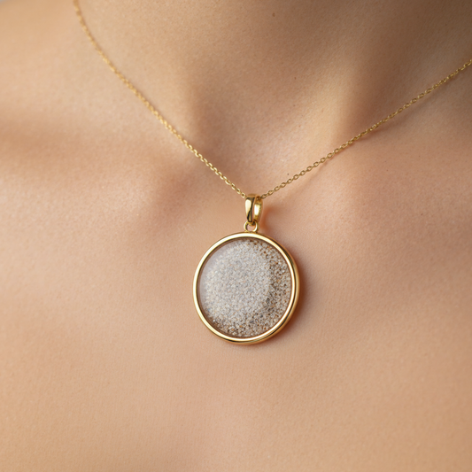 Dije Maia 15mm Oro 18k