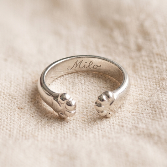 Anillo Abrazo Amigo Plata 950 con grabado a mano